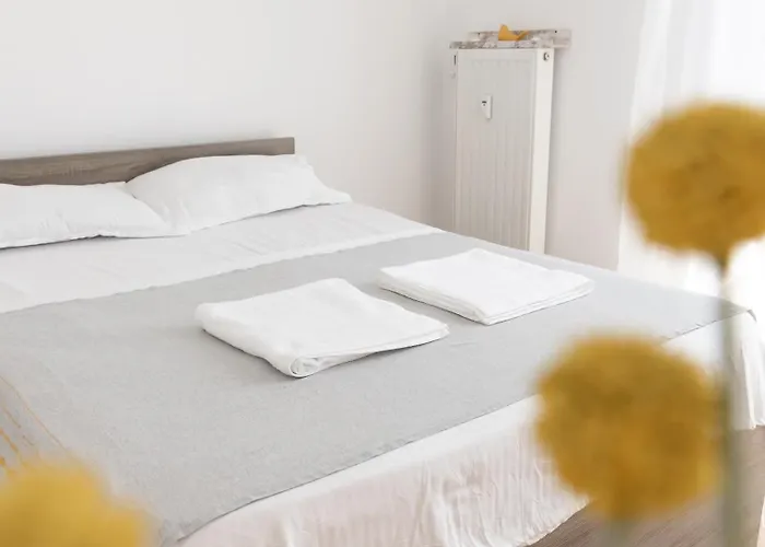3 * Fréjus